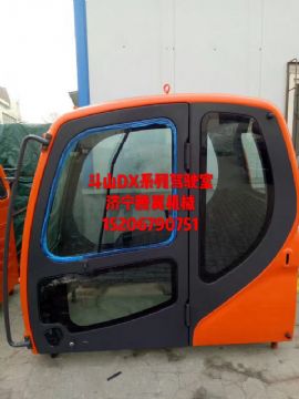 點擊查看詳細(xì)信息<br>標(biāo)題：斗山DX260/DX300/DX系列駕駛室總成 帶內(nèi)飾  閱讀次數(shù)：2038